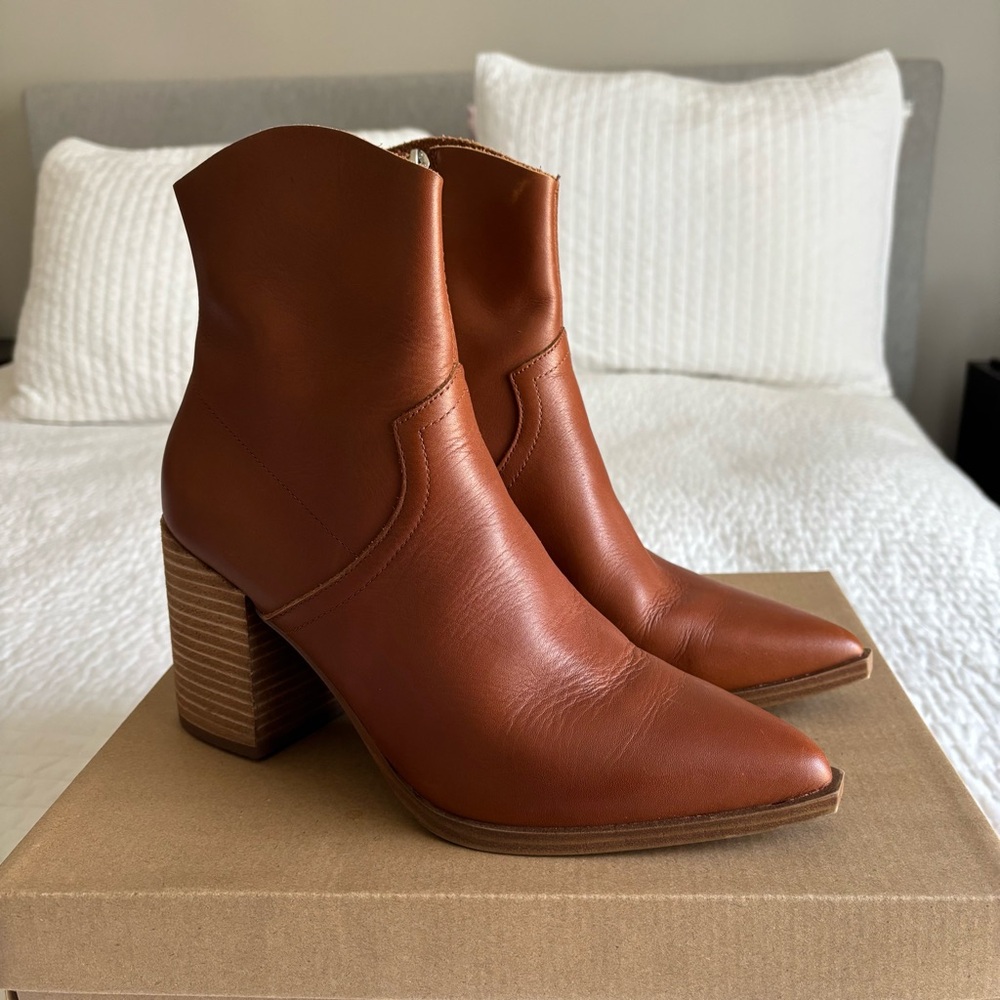 Steve Madden Tan Heeled Boots